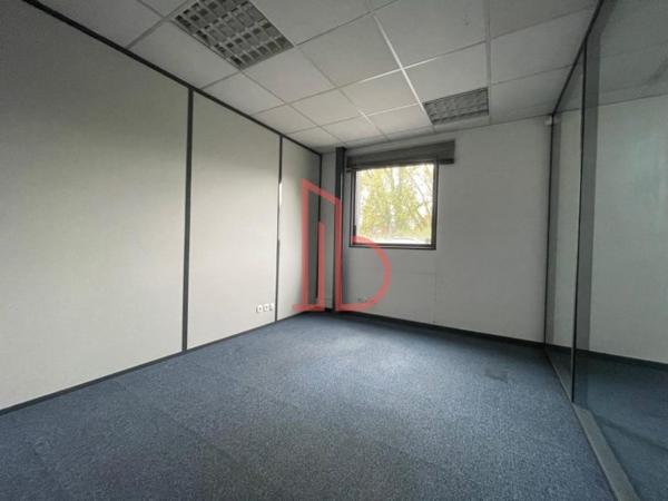 Bureau de 431 m² à louer à Bordeaux Rive Droite