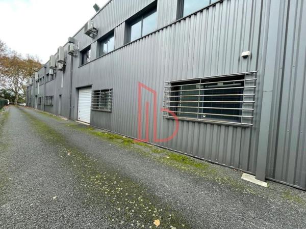 Bureau de 431 m² à louer à Bordeaux Rive Droite