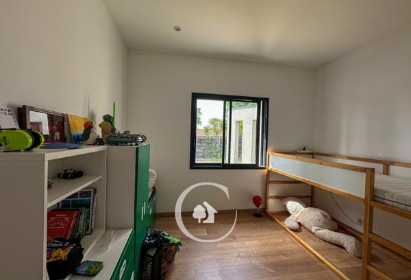 Blanquefort (33290) VILLA ARCHITECTE T6 - PISCINE - DOUBLE GARAGE - POOLHOUSE