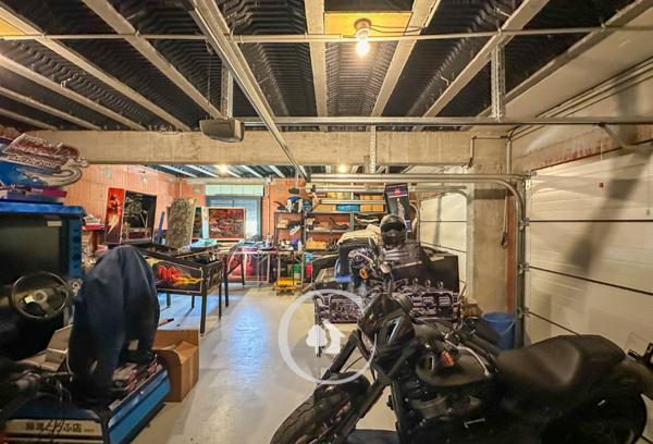 Blanquefort (33290) VILLA ARCHITECTE T6 - PISCINE - DOUBLE GARAGE - POOLHOUSE