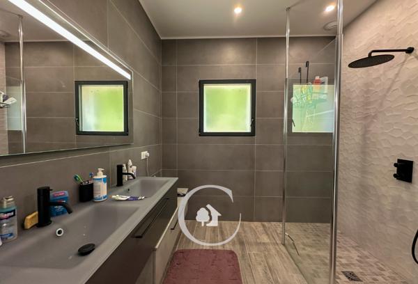 Blanquefort (33290) VILLA ARCHITECTE T6 - PISCINE - DOUBLE GARAGE - POOLHOUSE