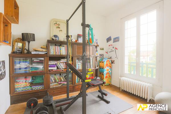 Maison 7 pièces à vendre à Maisons-Laffitte - 12 minutes gare 999 000 € - Référence  13681