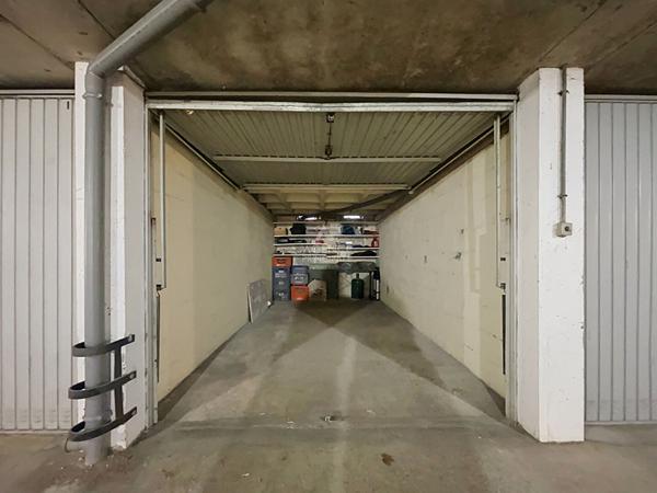 Chatou, Rue des Landes - Garage en sous-sol 25 000 € **  - Référence  162104