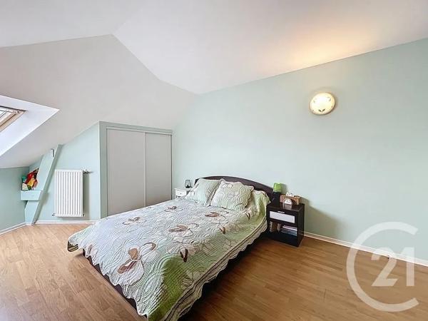 Appartement à vendre  4 pièces - 138 m 2   EVRY  - 91