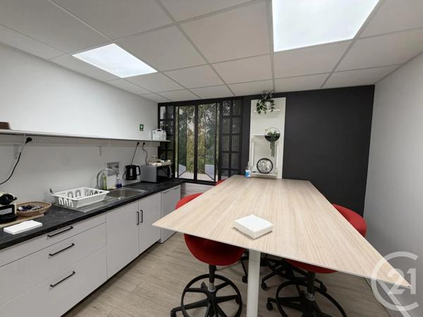 Appartement à vendre  4 pièces - 138 m 2   EVRY  - 91