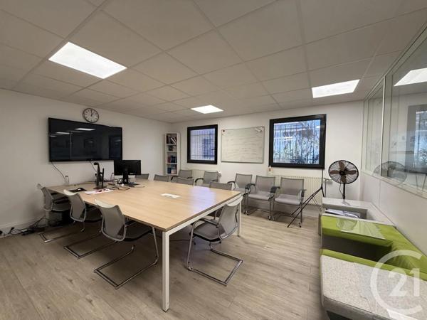 Appartement à vendre  4 pièces - 138 m 2   EVRY  - 91