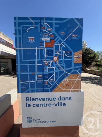 Appartement à vendre  4 pièces - 138 m 2   EVRY  - 91