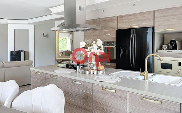 Maison à vendre    4 pièces • 113 m2    Domérat