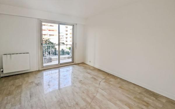Appartement à vendre    3 pièces • 74,78 m2 Le Cannet