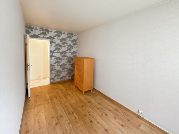 Appartement Savigny Le Temple 3 pièce(s)