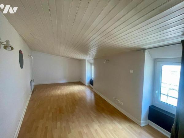 Maison avec garage et terrasse