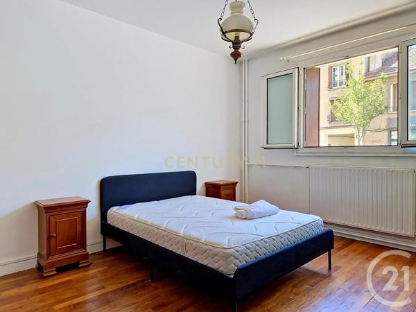 Appartement F4 à vendre  4 pièces - 88,26 m 2   BOURG LA REINE  - 92