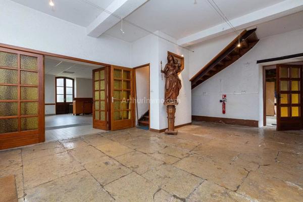 Vente Immeuble 11 pièces 329 m2 à Les Avenières Veyrins-Thuellin