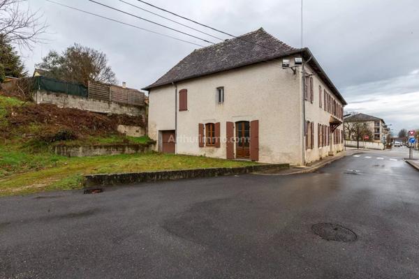 Vente Immeuble 11 pièces 329 m2 à Les Avenières Veyrins-Thuellin