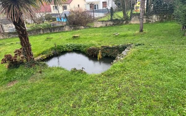 Immeuble à vendre    6 pièces •  Montluçon