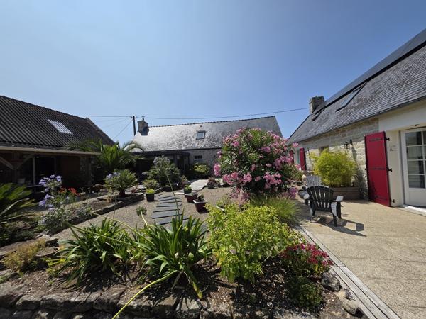 LESCONIL, La Plage à Pied, Ensemble en Pierres Entièrement rénové Sur les abords du Ster