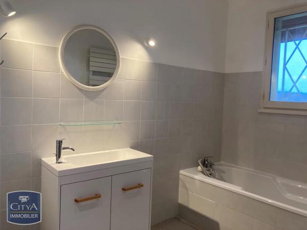 Appartement à louer 5 pièces 131.38m² Champagnac-de-Belair (24530)
