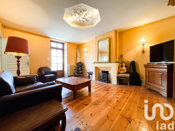 Maison 12 pièces de 230 m² à Camarès (12360)