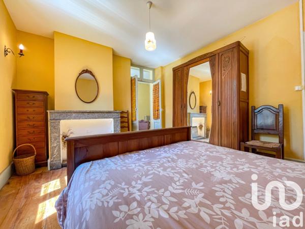 Maison 12 pièces de 230 m² à Camarès (12360)