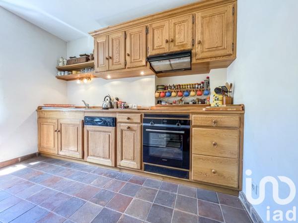 Maison 12 pièces de 230 m² à Camarès (12360)