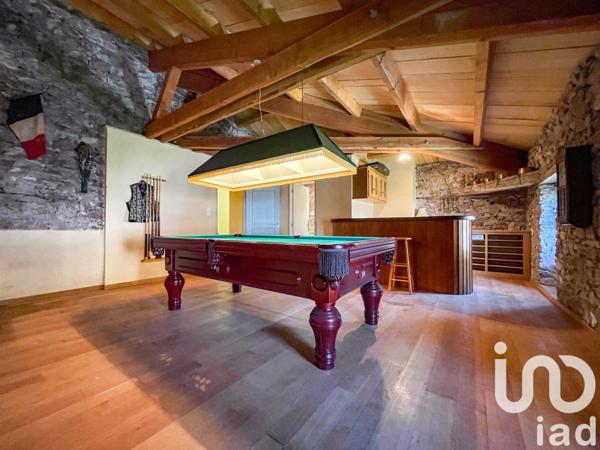 Maison 12 pièces de 230 m² à Camarès (12360)