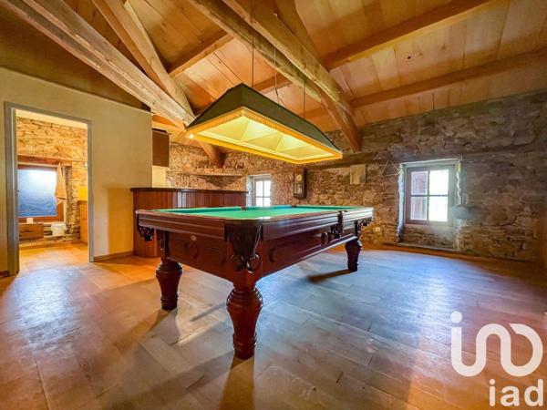 Maison 12 pièces de 230 m² à Camarès (12360)