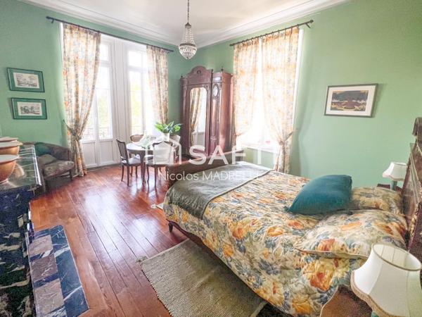 Hôtel particulier 600 m2, 12 pièces, 10 chambres