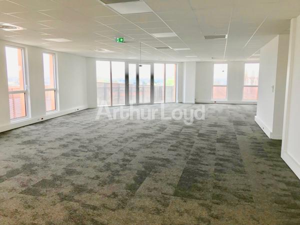 Bureaux à louer à Villeneuve d'Ascq avec roof-top et espaces extérieurs