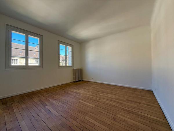 Appartement Falaise 2 pièces 64 m2