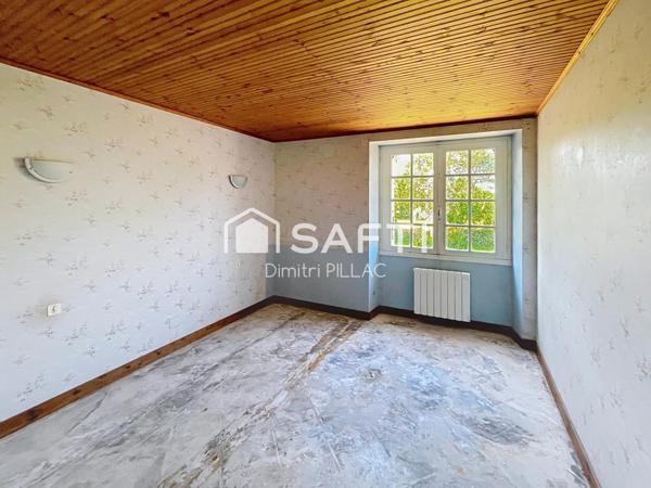 Gros Potentiel !!!  Trés bel environement !!! Maison de 70 M2 avec Grenier aménageable de 70 M2 et nombreuses Dépendances