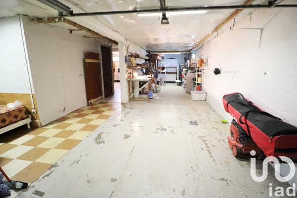 Maison traditionnelle 5 pièces de 144 m² à Orléans (45100)