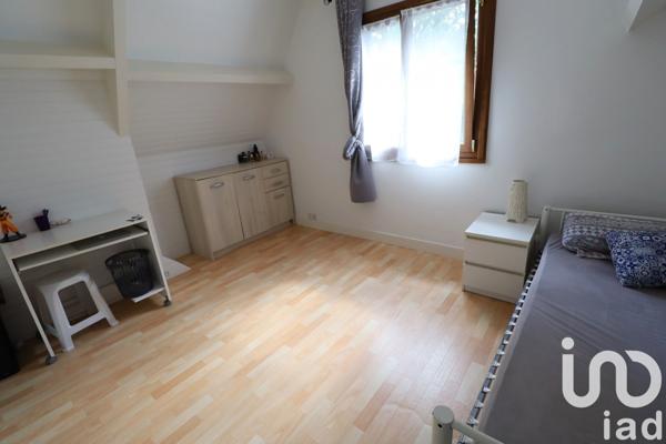 Maison traditionnelle 5 pièces de 144 m² à Orléans (45100)