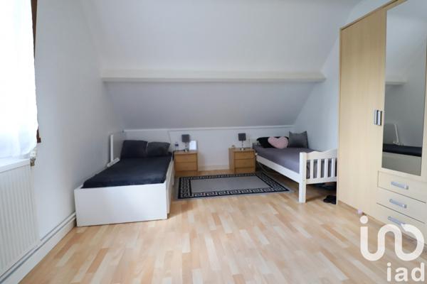 Maison traditionnelle 5 pièces de 144 m² à Orléans (45100)