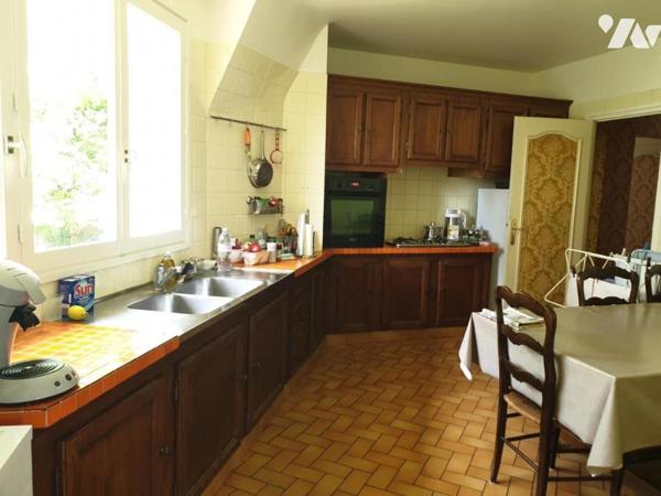 CENTRE VILLE - CHAUMIERE (1979) - SH : 155 m²