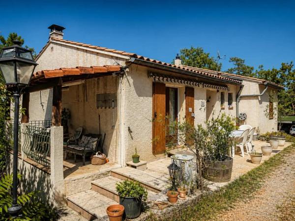 Maison de 7 pièces d'environ 196 m² à Esparron-de-Verdon