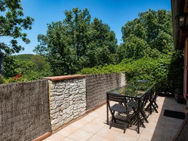 Maison de 7 pièces d'environ 196 m² à Esparron-de-Verdon