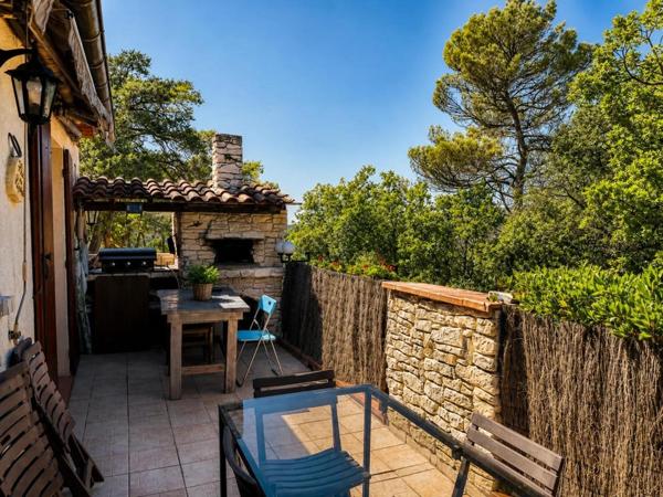 Maison de 7 pièces d'environ 196 m² à Esparron-de-Verdon