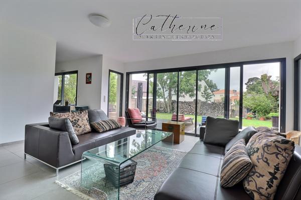 Maison Pornichet 8 pièce(s) 188 m2 -  3 chambres (5, possible) et bureau - Garage - Vie de plain-pied