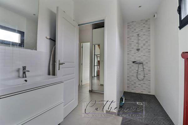 Maison Pornichet 8 pièce(s) 188 m2 -  3 chambres (5, possible) et bureau - Garage - Vie de plain-pied