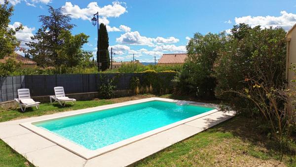 CAROMB : Maison avec piscine et vue sur le Ventoux