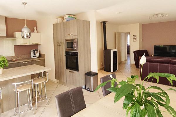 CAROMB : Maison avec piscine et vue sur le Ventoux