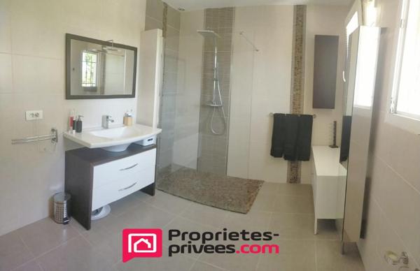 Propriété 5 pièces sur 2500 m² de terrain