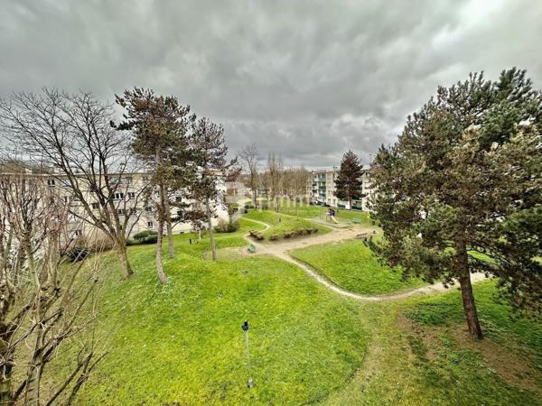 Bondy- Appartement 4P- 68 m2- Terrasse- Cave- Parking