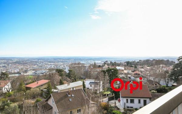 Appartement à vendre    3 pièces • 106,12 m2 Sainte-Foy-lès-Lyon