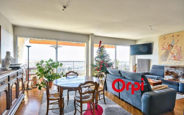 Appartement à vendre    3 pièces • 106,12 m2 Sainte-Foy-lès-Lyon