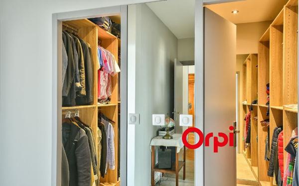 Appartement à vendre    3 pièces • 106,12 m2 Sainte-Foy-lès-Lyon