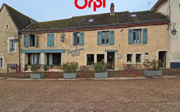 Maison à vendre    6 pièces •  Nocé