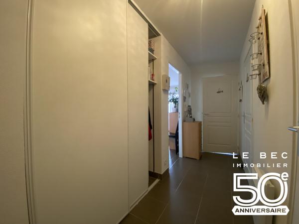 Appartement T2 42M² SENE