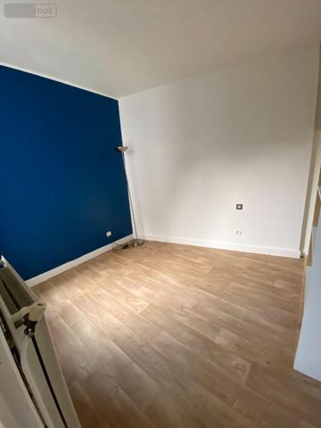 Appartement à vendre à Chartres dans l'Eure-et-Loir (28000), ref : 421   
HYPER CENTRE