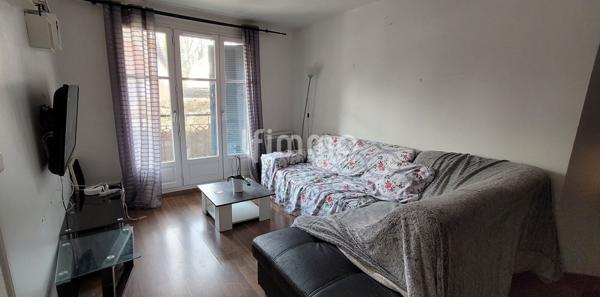 Appartement 2 pièces balcon et parking